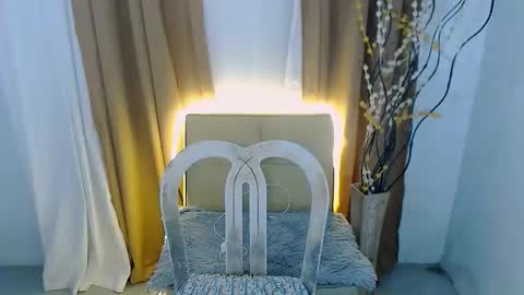 Snapshot of seductive_nicki chatting on 11/11/25, 10:43 seductive_nicki online show from 11/11/25, 10:43