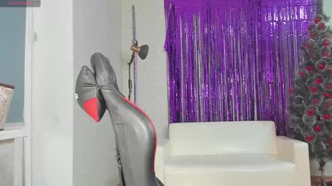 seductive_she_wolf online show from 12/08/24, 11:35