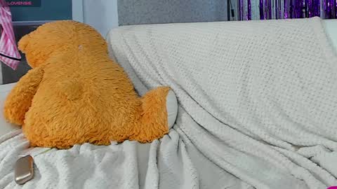 seductive_she_wolf online show from 12/11/24, 10:03