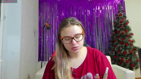 seductive_she_wolf online show from 12/24/24, 02:33