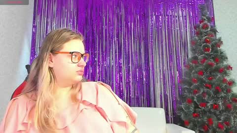 seductive_she_wolf online show from 12/26/24, 06:30