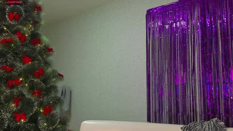 seductive_she_wolf online show from 12/30/24, 03:02