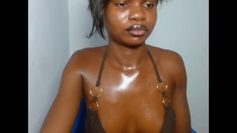 Snapshot of seductive_sugar247 chatting on 04/14/26, 05:46 seductive_sugar247 online show from 04/14/26, 05:46