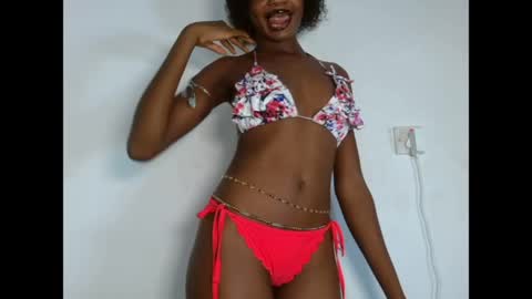 Snapshot of seductive_sugar247 chatting on 05/01/26, 04:00 seductive_sugar247 online show from 05/01/26, 04:00
