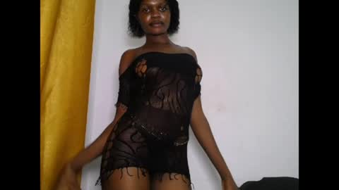 Snapshot of seductive_sugar247 chatting on 05/05/26, 05:21 seductive_sugar247 online show from 05/05/26, 05:21