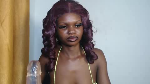Snapshot of seductive_sugar247 chatting on 05/18/26, 04:13 seductive_sugar247 online show from 05/18/26, 04:13