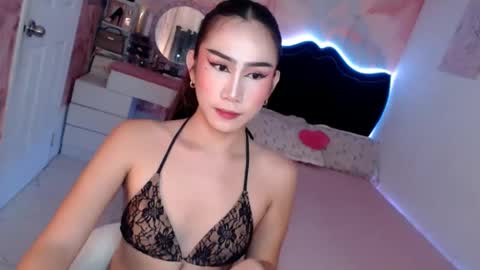 Vanessa online show from 05/16/26, 12:18