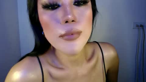Snapshot of seductivecatxxx chatting on 01/10/26, 09:22 dyosa isabel online show from 01/10/26, 09:22
