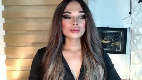 Deluxe online show from 02/27/25, 08:28