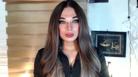 Deluxe online show from 03/01/25, 03:21