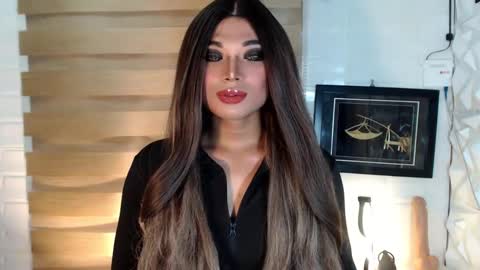 Deluxe online show from 03/10/25, 10:04