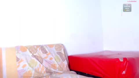 Snapshot of seductivespellvagina80 chatting on 05/26/26, 12:34 Estefany online show from 05/26/26, 12:34