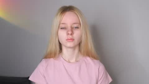 Snapshot of seebunny chatting on 06/09/26, 04:07 See Its honey bunny im Lana online show from 06/09/26, 04:07