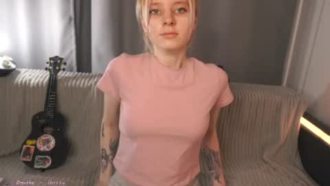 Snapshot of seebunny chatting on 07/10/26, 04:20 See Its honey bunny im Lana online show from 07/10/26, 04:20