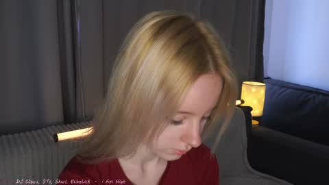 Snapshot of seebunny chatting on 07/22/26, 02:20 See Its honey bunny im Lana online show from 07/22/26, 02:20