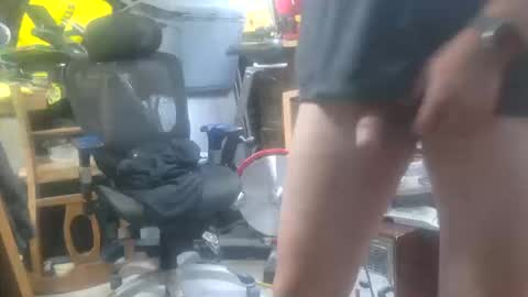 Snapshot of seeker404 chatting on 10/15/25, 02:01 Seeker online show from 10/15/25, 02:01