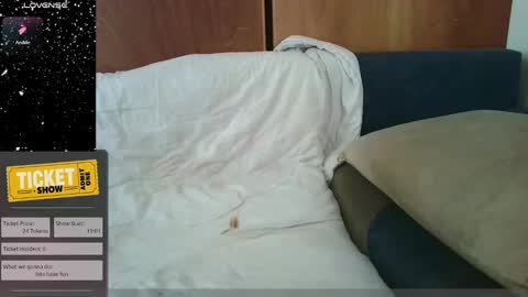 Snapshot of seewolf1000 chatting on 12/27/24, 02:22 seewolf1000 online show from 12/27/24, 02:22