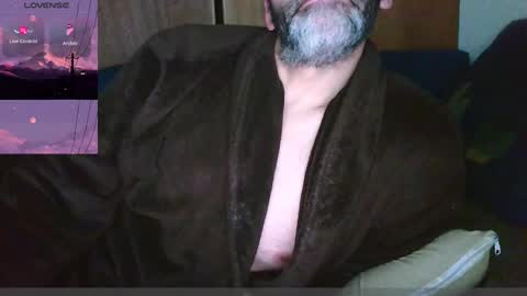 Snapshot of seewolf1000 chatting on 02/02/25, 06:15 seewolf1000 online show from 02/02/25, 06:15