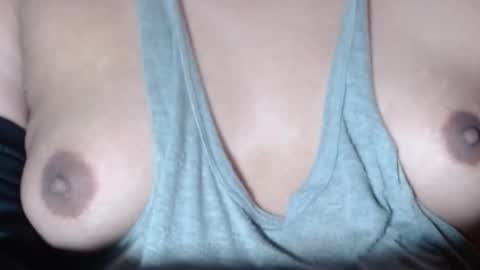 Snapshot of selda_ chatting on 01/09/25, 11:02 Selda online show from 01/09/25, 11:02