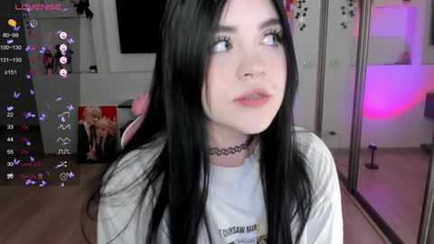 Snapshot of selena___cute chatting on 12/13/24, 05:16 Selena online show from 12/13/24, 05:16