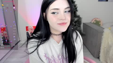 Snapshot of selena___cute chatting on 12/21/24, 05:14 Selena online show from 12/21/24, 05:14