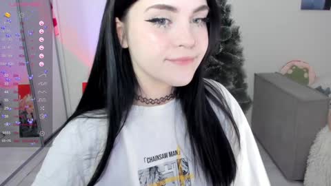 Snapshot of selena___cute chatting on 12/23/24, 05:17 Selena online show from 12/23/24, 05:17