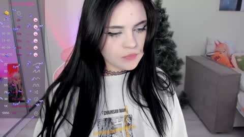 Snapshot of selena___cute chatting on 01/02/25, 08:06 Selena online show from 01/02/25, 08:06