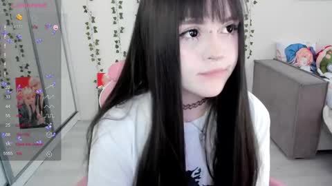 Snapshot of selena___cute chatting on 02/25/25, 09:42 Selena online show from 02/25/25, 09:42
