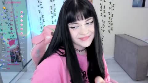 Snapshot of selena___cute chatting on 03/08/25, 05:07 Selena online show from 03/08/25, 05:07