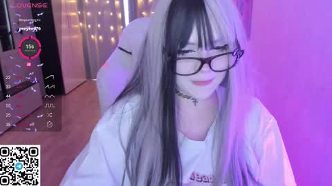 Snapshot of selena___cute chatting on 02/16/26, 08:10 Selena online show from 02/16/26, 08:10