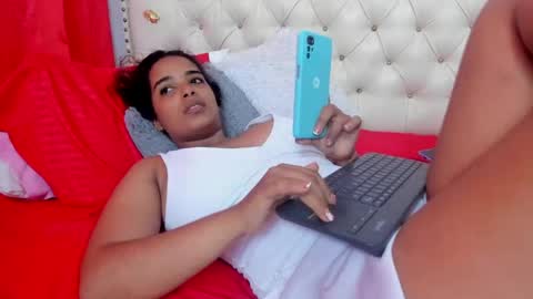 Snapshot of selena_beautyy chatting on 05/11/26, 07:00 selena_beautyy online show from 05/11/26, 07:00