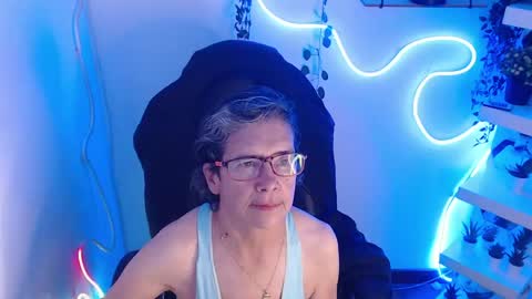 Snapshot of selena_ferreira chatting on 06/03/26, 06:35 Selena online show from 06/03/26, 06:35