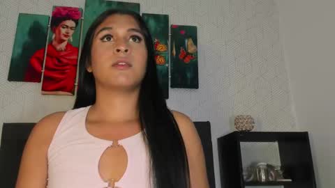 selena_fox7 online show from 10/20/25, 04:57