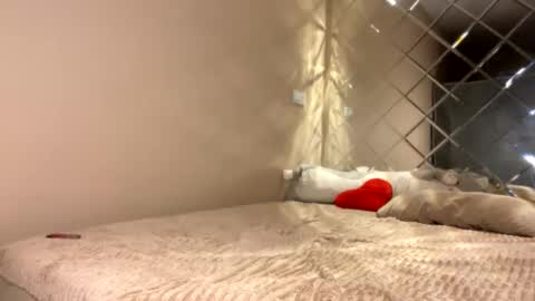 Snapshot of selena_shawty chatting on 09/09/25, 03:55 H i My names is Selena Welcome to my room Please thumbs up - its important online show from 09/09/25, 03:55