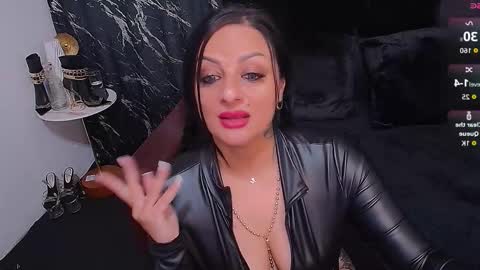 Snapshot of selena_vixen chatting on 12/14/25, 05:13 Selene online show from 12/14/25, 05:13