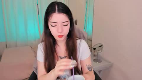 Snapshot of selena_wow_ chatting on 10/23/25, 08:02 Selena  Follow Me online show from 10/23/25, 08:02