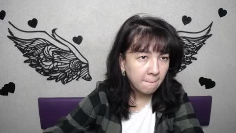 Snapshot of selenafly chatting on 09/16/25, 05:08 SelenaFly online show from 09/16/25, 05:08