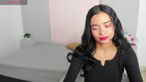 selenafox7 online show from 12/22/24, 07:52
