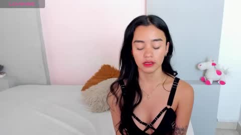 selenafox7 online show from 01/04/25, 01:42