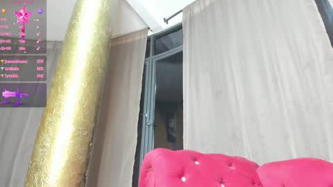 Snapshot of selenagomz chatting on 01/08/25, 08:49 Selena online show from 01/08/25, 08:49