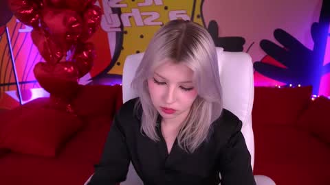 Snapshot of selenairis chatting on 03/10/25, 05:18 selenairis online show from 03/10/25, 05:18