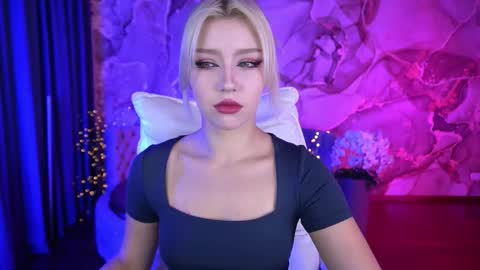 Snapshot of selenairis chatting on 09/16/25, 07:20 selenairis online show from 09/16/25, 07:20