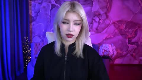 Snapshot of selenairis chatting on 09/27/25, 06:40 selenairis online show from 09/27/25, 06:40