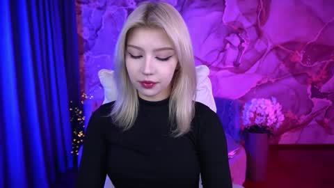 Snapshot of selenairis chatting on 10/01/25, 06:19 selenairis online show from 10/01/25, 06:19