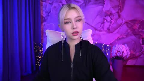 Snapshot of selenairis chatting on 10/03/25, 06:43 selenairis online show from 10/03/25, 06:43