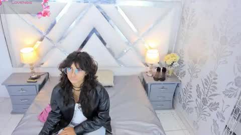 Snapshot of selenareyess chatting on 12/05/25, 12:14 Selena reyess online show from 12/05/25, 12:14