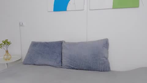 Snapshot of selenarousey chatting on 10/29/25, 07:10 Selena online show from 10/29/25, 07:10