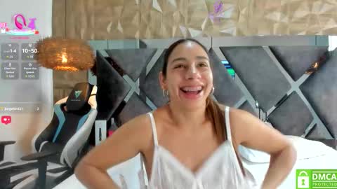 selene__lopez_ online show from 09/13/25, 08:30