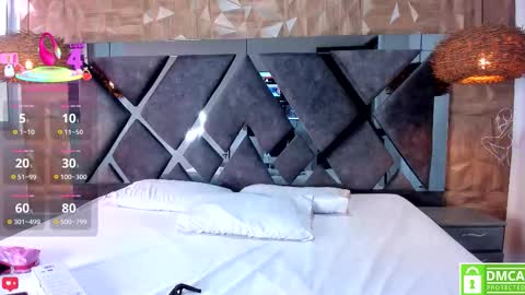 Snapshot of selene__lopez_ chatting on 12/14/25, 08:02 selene__lopez_ online show from 12/14/25, 08:02