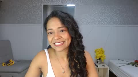 Snapshot of selene_bubble chatting on 03/08/26, 01:59 Selene online show from 03/08/26, 01:59